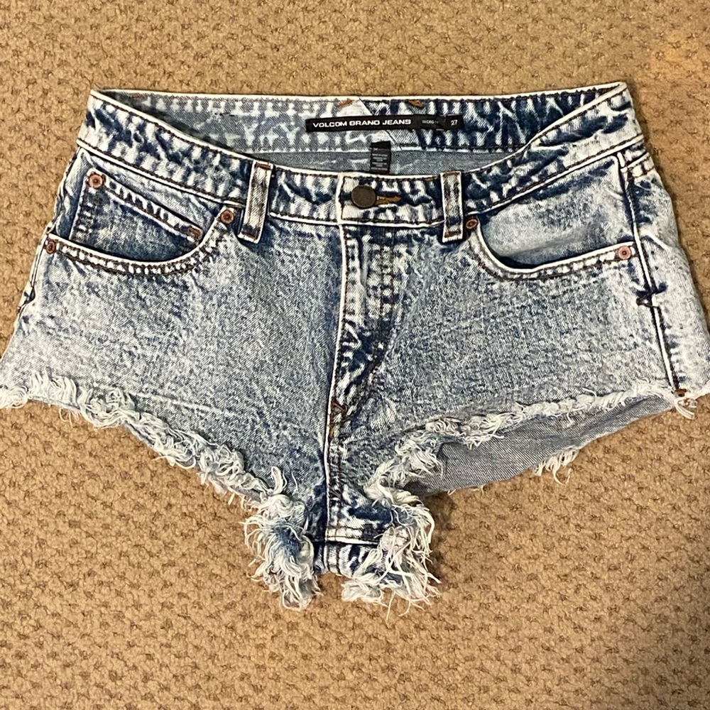 Volcom jeans shorts!